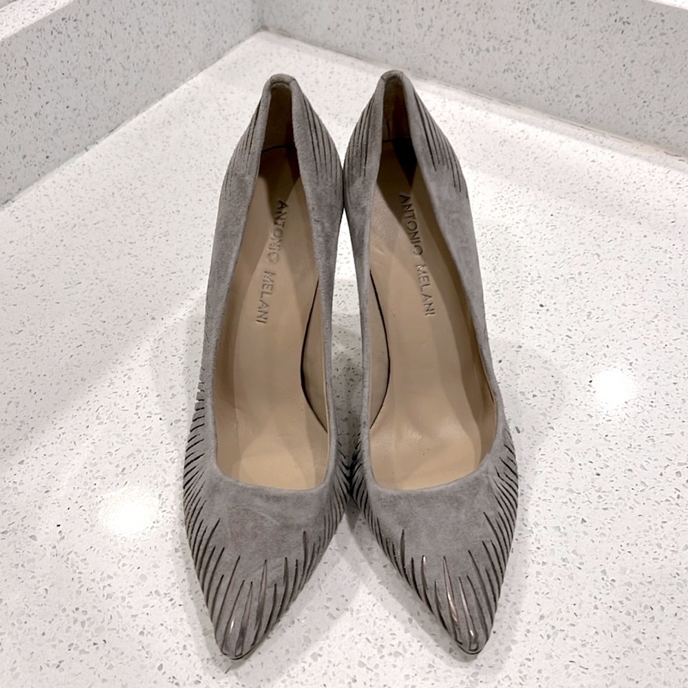 Antonio Melani Gray Suede Heels - Never Worn - Size 6.5 - Picture 2 of 5